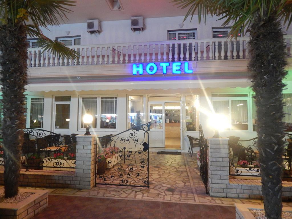Gold Stern Hotell Paralía Eksteriør bilde